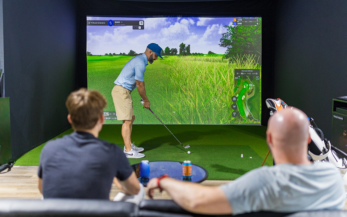Why Indoor Golf Simulators are the Future for Golfers