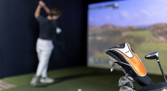 Unlock Your Golf Potential: Top 5 Benefits of Indoor Golfing