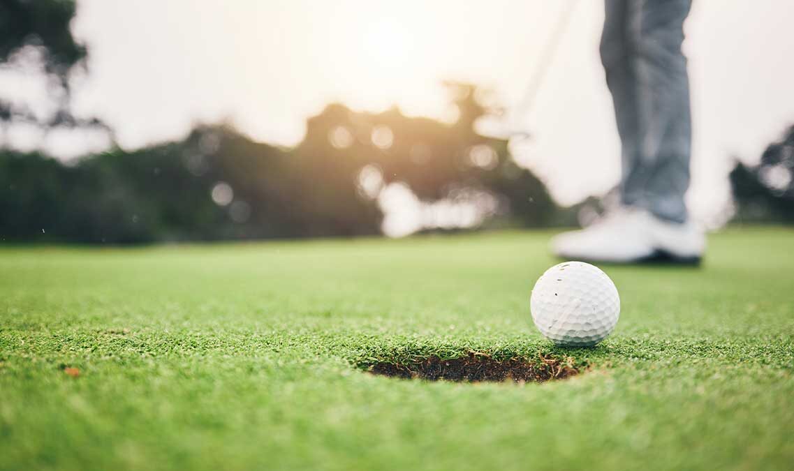 From Fairways to Fun: Experience San Antonio's Social Golf Events and Simulators