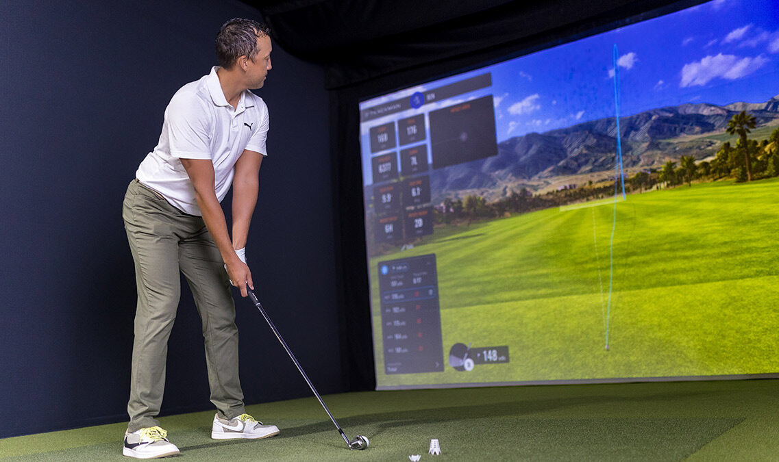 Golf Simulator vs Reality: How Accurate Is Your Sim Score?